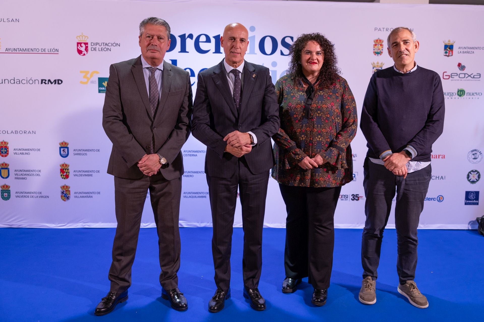 Luis García Copete, José Antonio Diez, alcalde de León, Vera López y Vicente Canuria del Ayuntamiento de León.