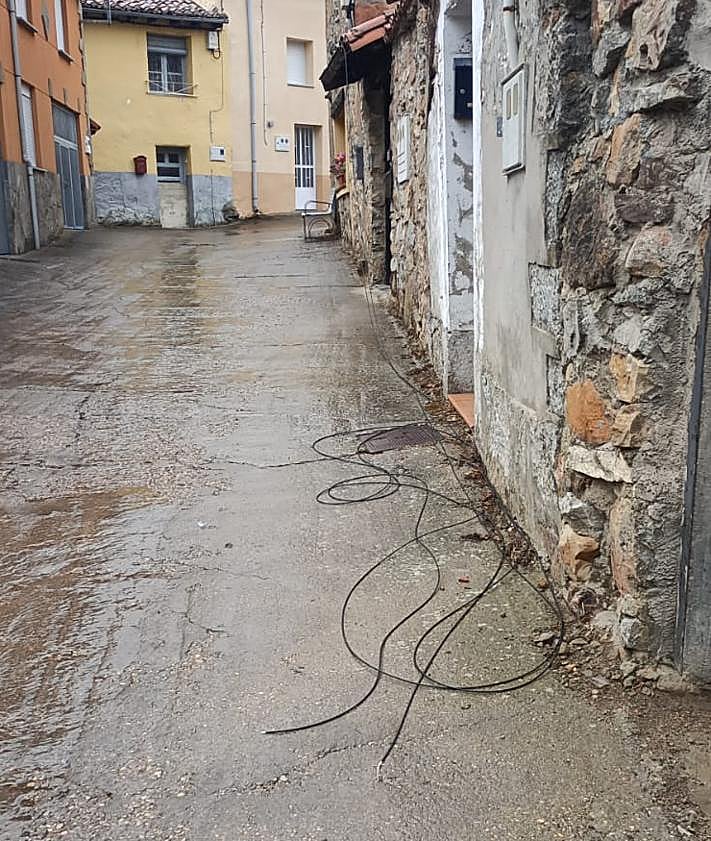 Imagen secundaria 2 - Imágenes del cableado afectado.