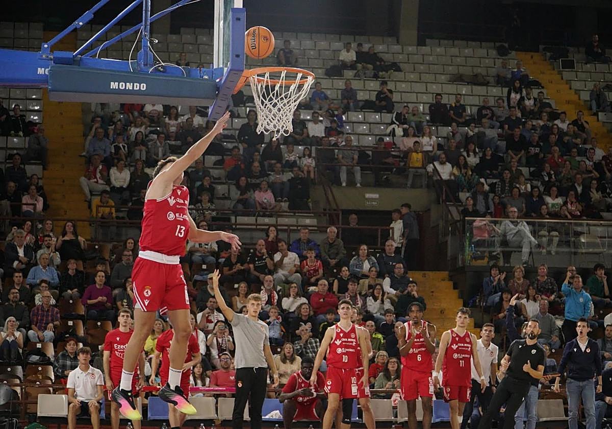 Imagen del último duelo copero de la Cultural.