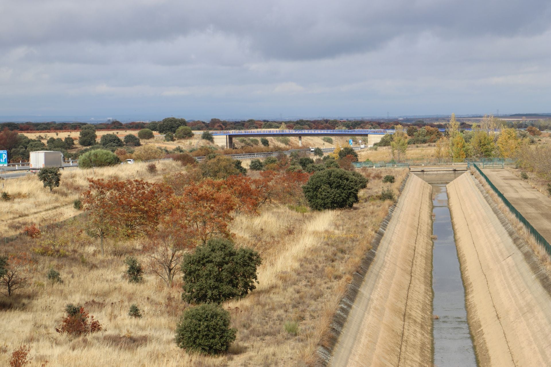 Las imágenes del &#039;nacimiento&#039; del Canal del Páramo Bajo en León