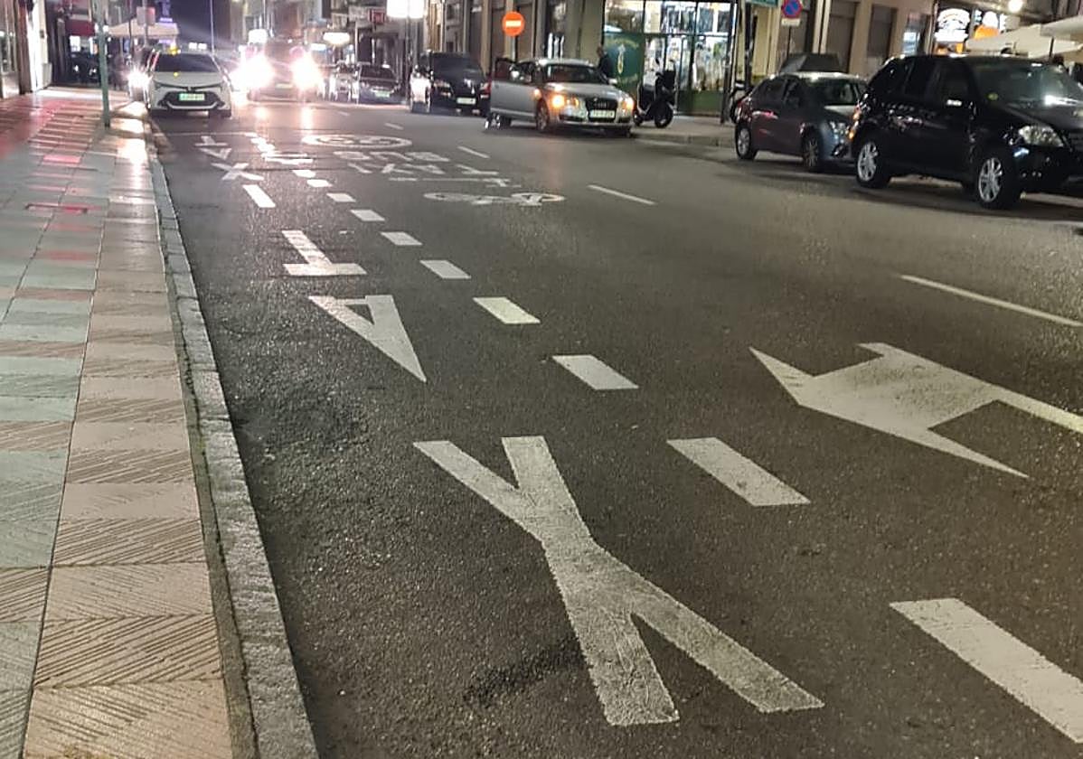 Parada de taxis en León sin vehículos.