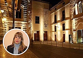 El palacio del Conde Luna acoge la charla de Sara Alvado.
