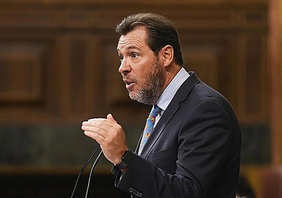 Óscar Puente en el Congreso de los Diputados.