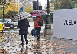 Jornada lluviosa y ventosa en León.