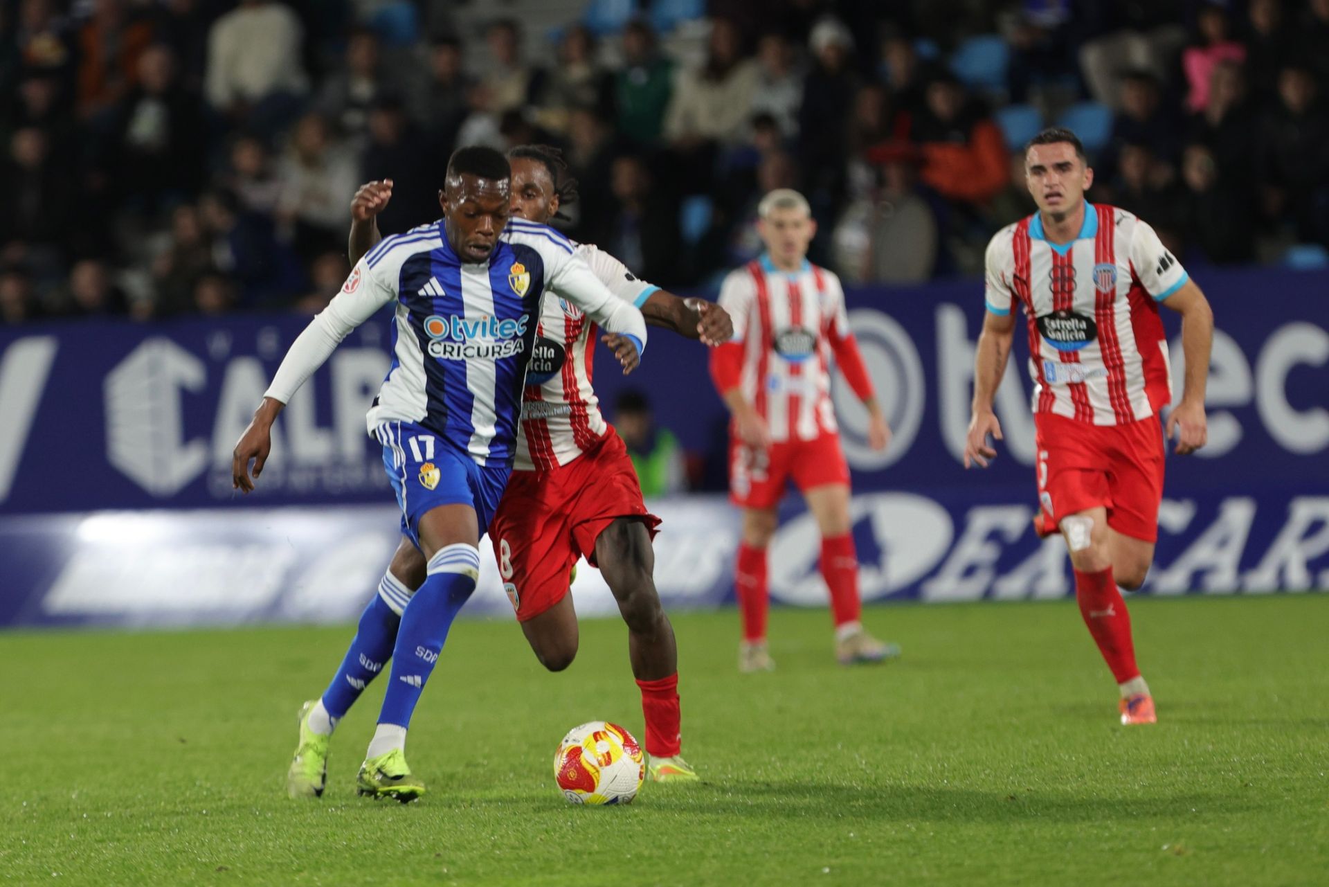 Las imágenes del partido entre la Ponferradina y el Lugo