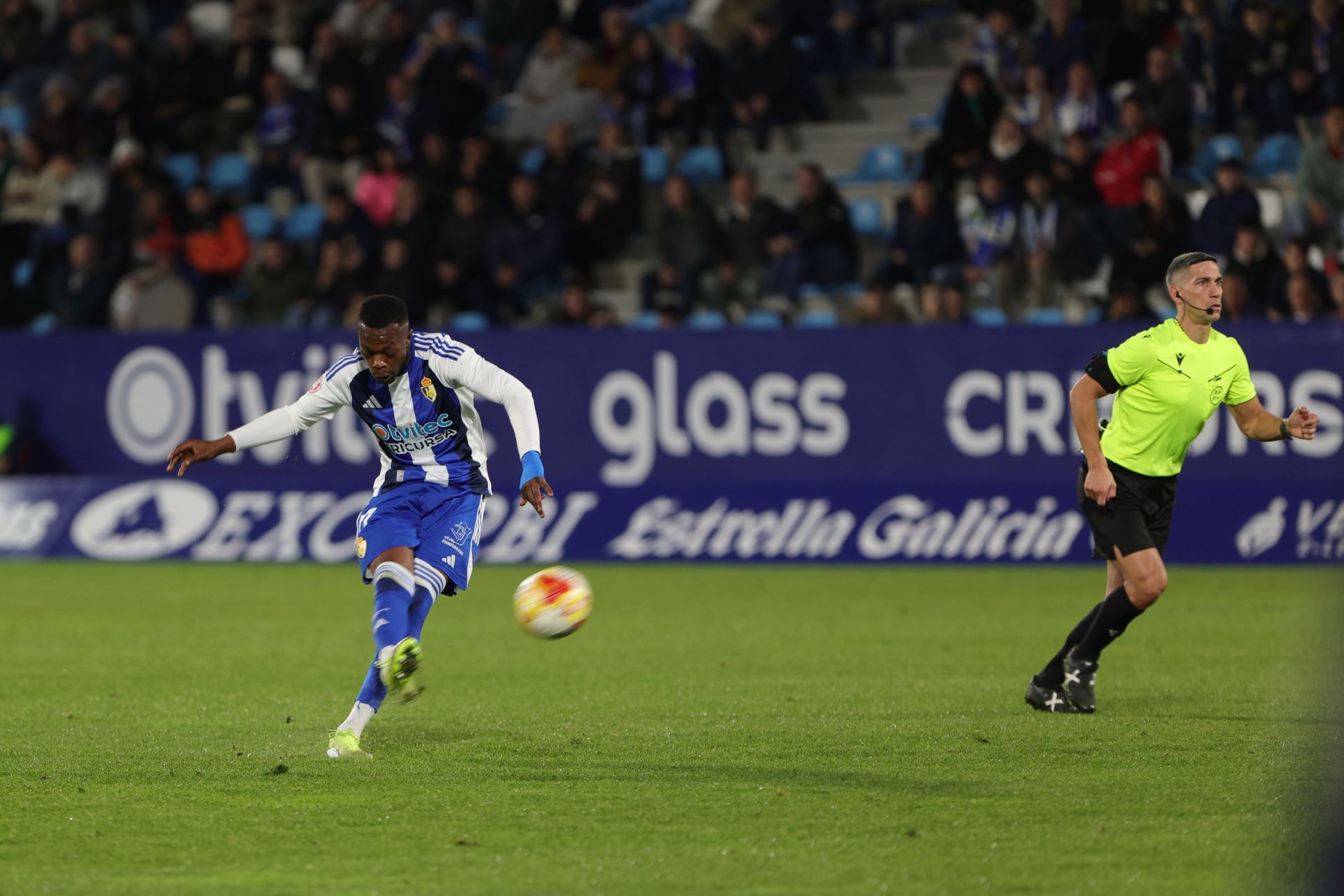 Las imágenes del partido entre la Ponferradina y el Lugo
