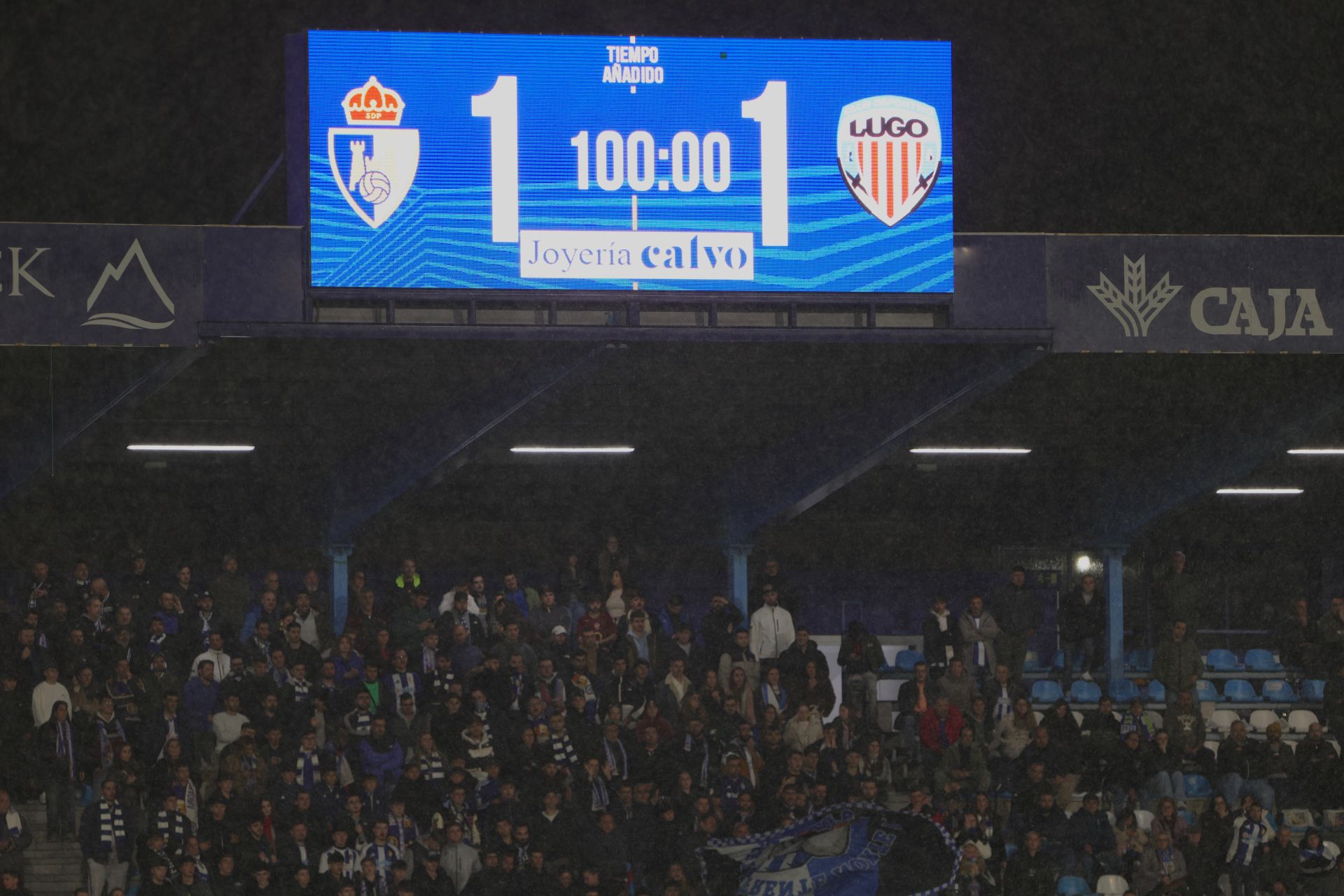 Las imágenes del partido entre la Ponferradina y el Lugo