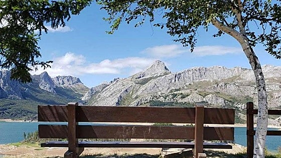 La Diputación quiere fomentar el turismo de Riaño con la creación de una revista