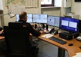 Centro de atención telefónica de la Policía Nacional de León.