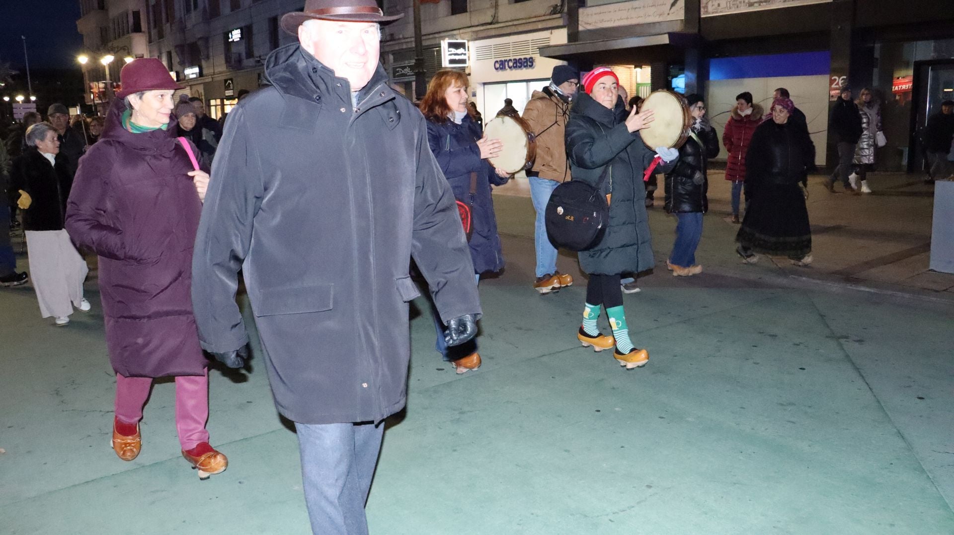 Las imágenes de la madreñada por las calles de León