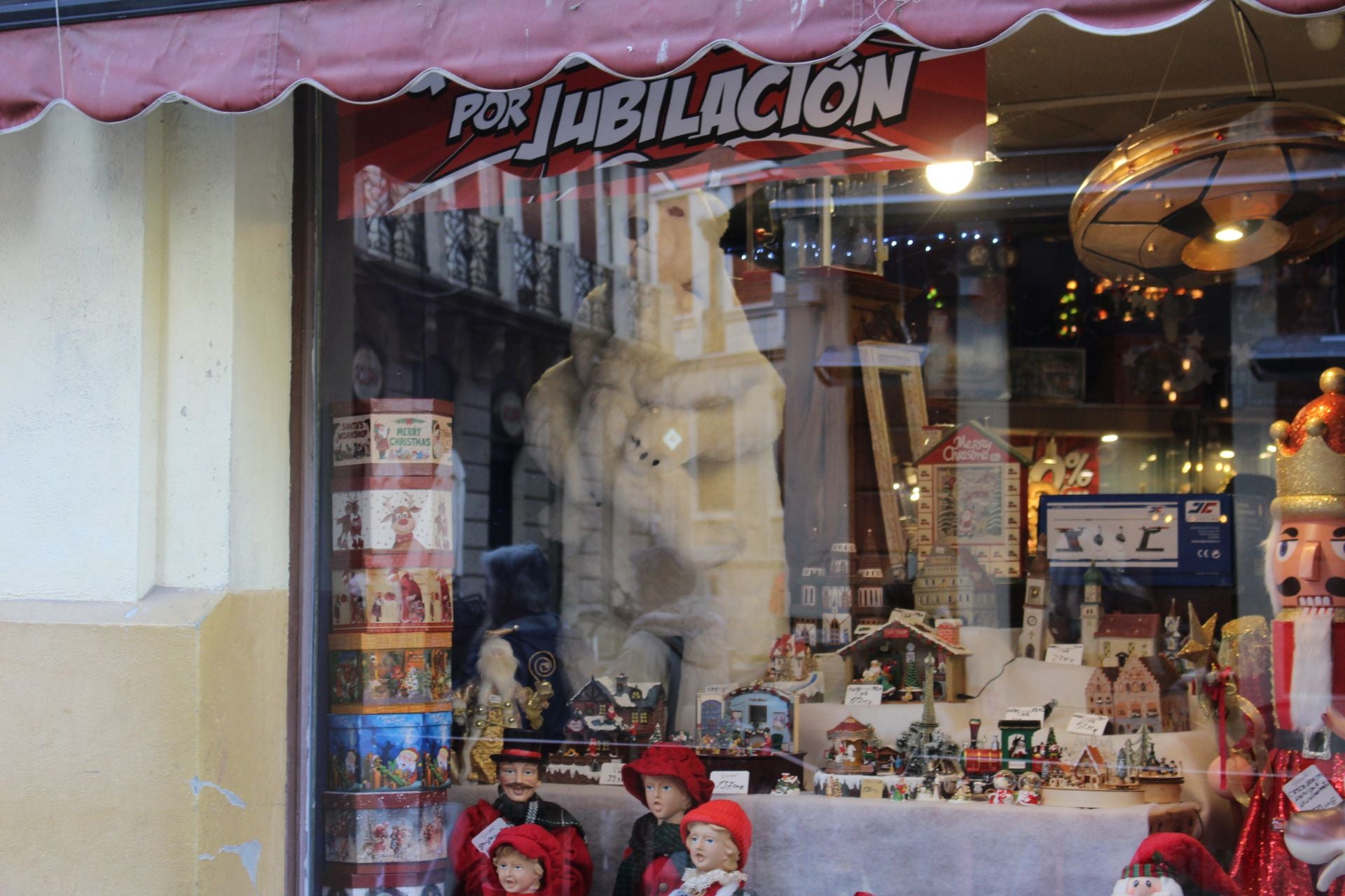 Las imágenes de Gnomos, la tienda que cierra en León tras 41 años