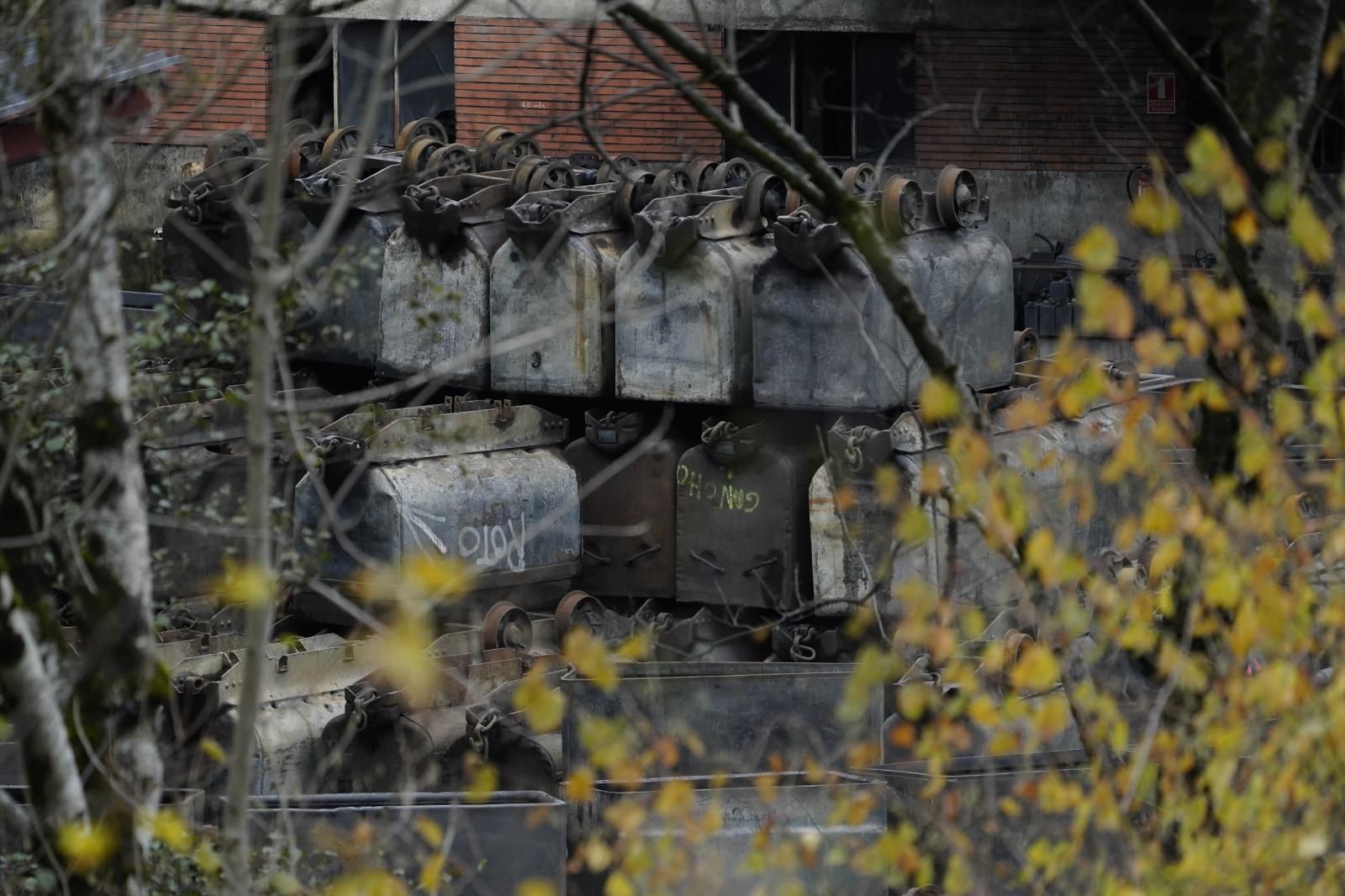 Las imágenes del accidente minero en Cangas del Narcea