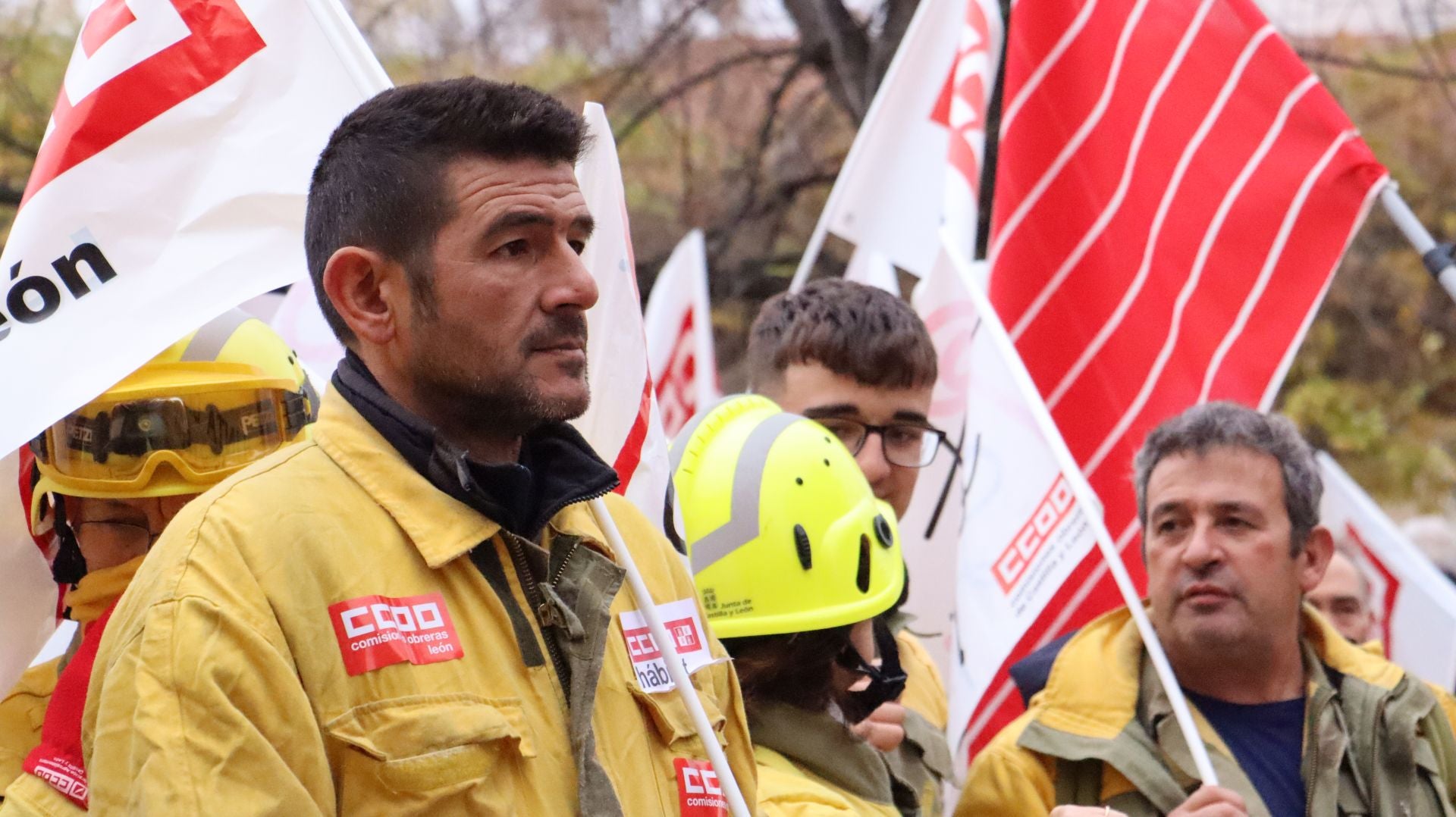 Las imágenes de la movilización &#039;Respeto&#039; en León por la gestión de los incendios forestales