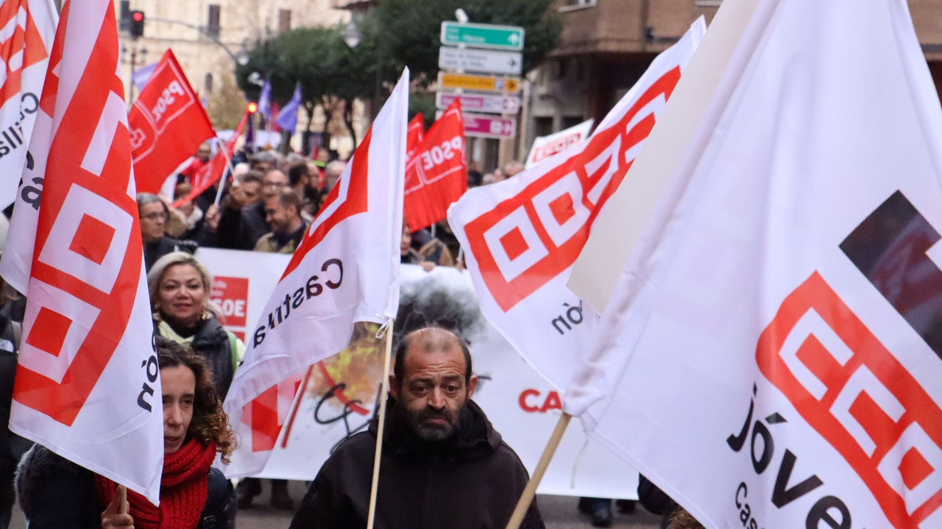 Las imágenes de la movilización &#039;Respeto&#039; en León por la gestión de los incendios forestales