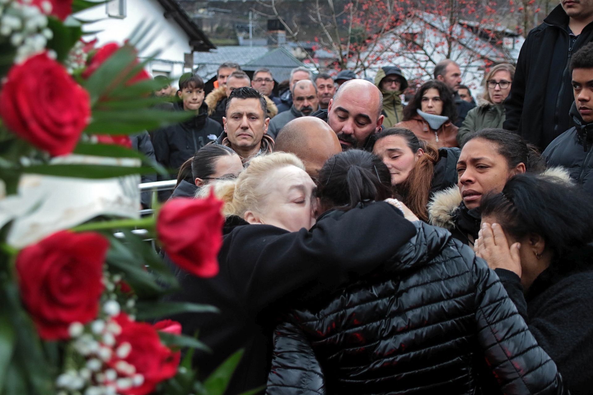 Imágenes del funeral por el minero fallecido en Caboalles