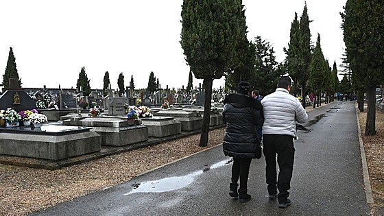 León tuvo en 2024 tres entierros por cada nacimiento