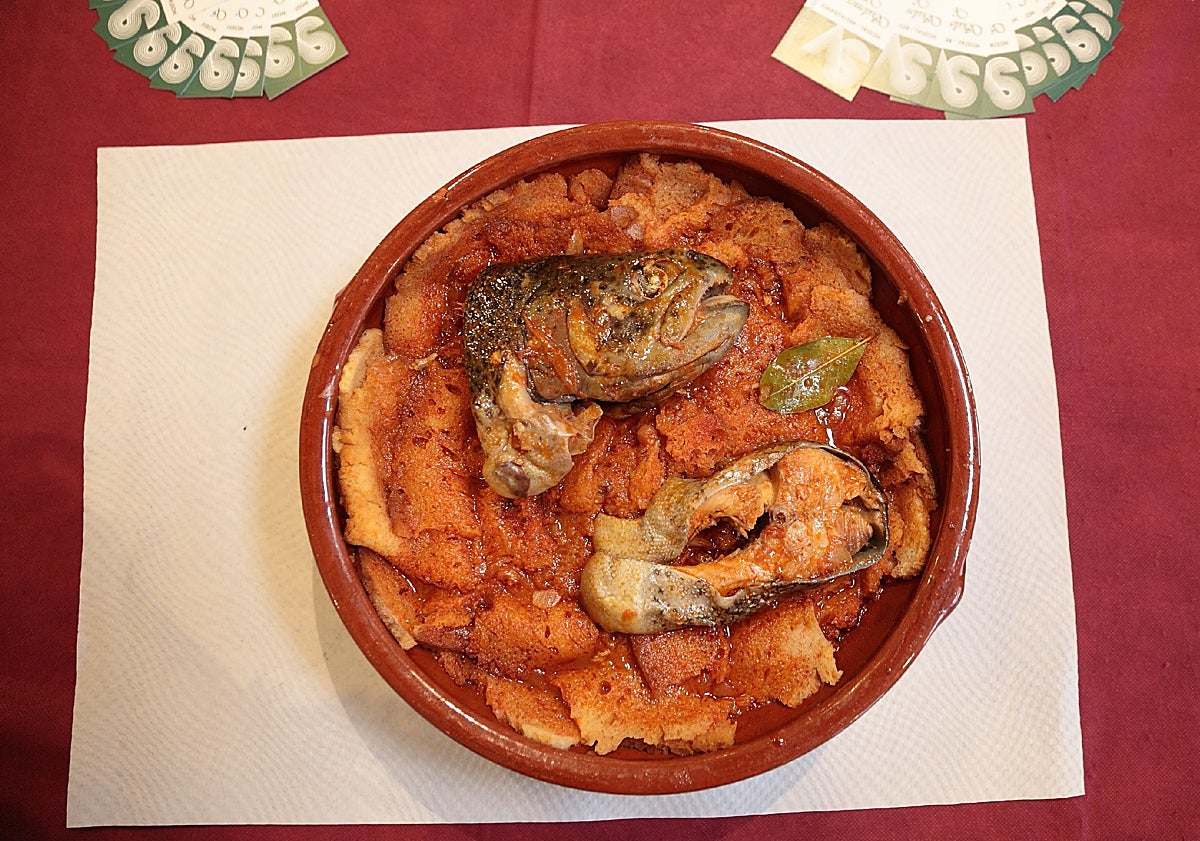 Imagen principal - Platos tipicos en Restaurante Slaones Victoria