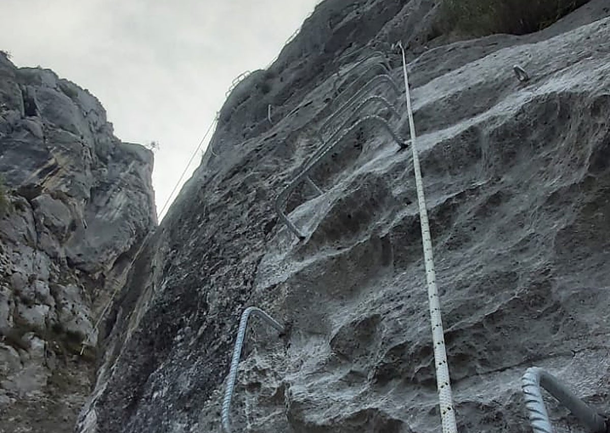 Imagen secundaria 1 - Vía Ferrata Teverga