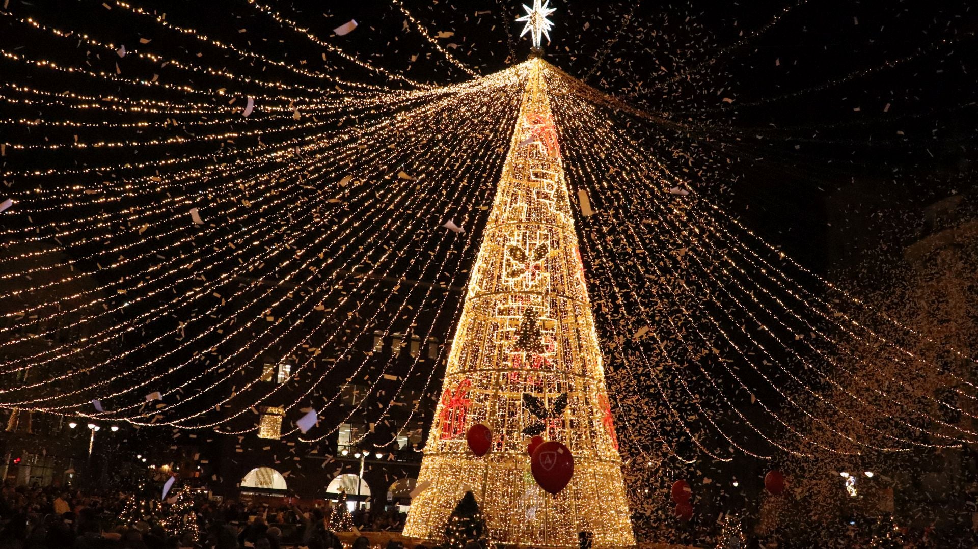 Así ha sido el encendido navideño en la ciudad de León