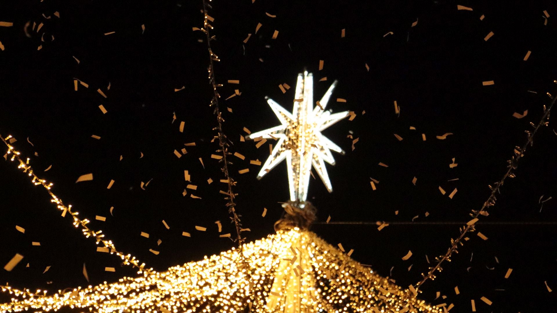 Así ha sido el encendido navideño en la ciudad de León