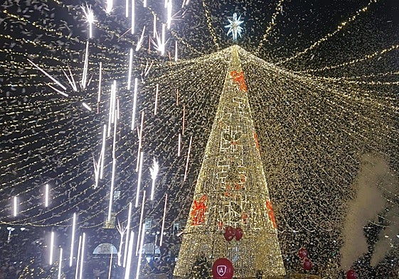 Encendido navideño en Santo Domingo.