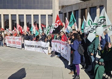 Tres de cada diez plazas de administrativo de la Junta en León están sin cubrir