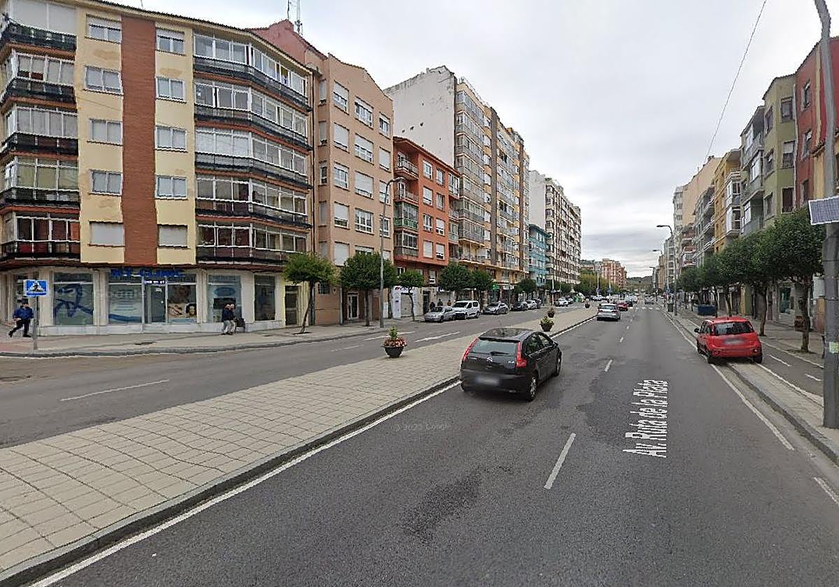 Lugar aproximado del accidente en la avenida Fernández Ladreda de León.