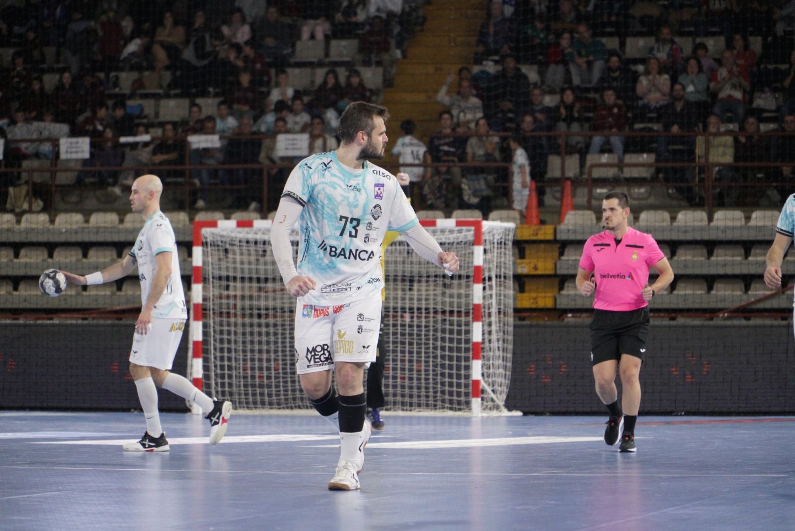 Las mejores imágenes del Abanca Ademar - Torrelavega