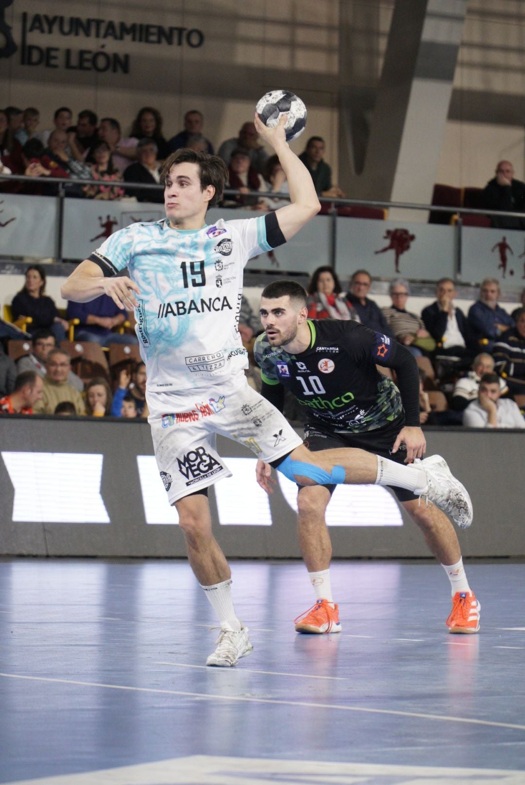 Las mejores imágenes del Abanca Ademar - Torrelavega