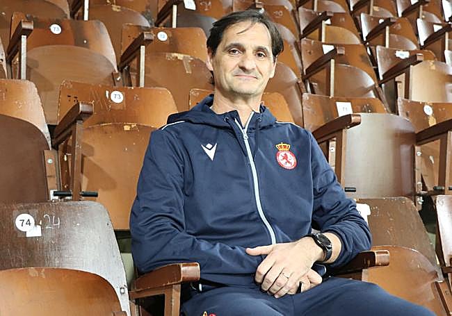 Luis Castillo, entrenador de la Cultural Baloncesto.