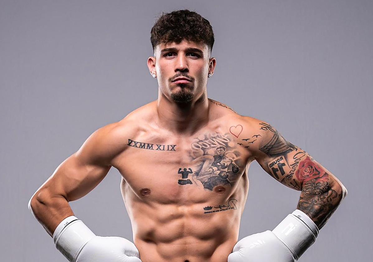 Imagen principal - Imágenes de la preparación del combate.