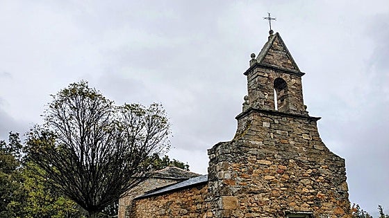 Una campaña de micromecenazgo busca salvar una histórica ermita del riesgo inminente de derrumbe en León