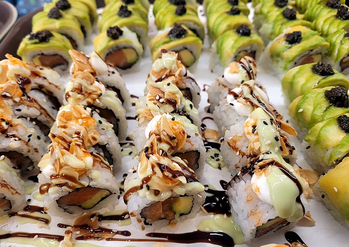 Imagen secundaria 1 - Sushi Okane BBQ