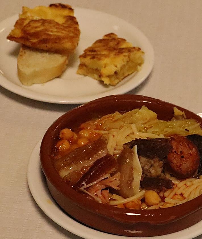 Imagen secundaria 2 - Imágenes del local.