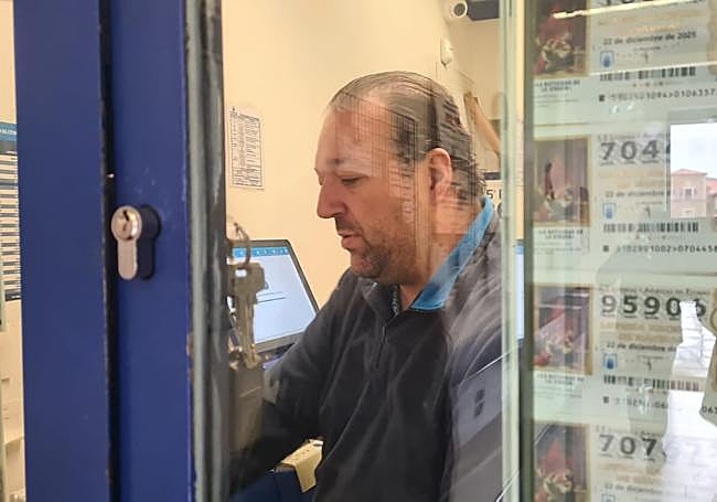 Luis Aguado, Administración 9 'Botines'.