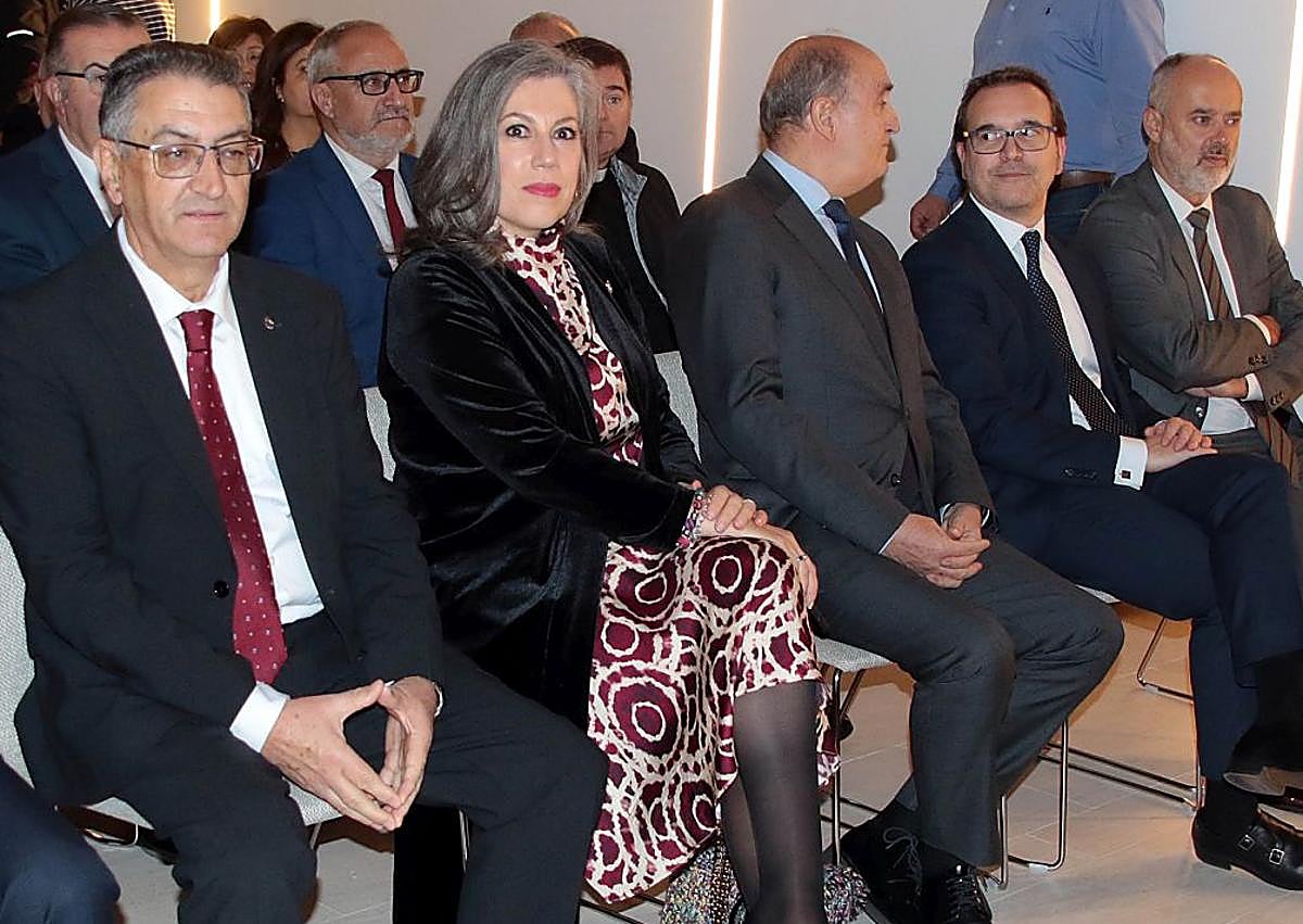 Imagen secundaria 1 - Acto institucional del Día de la Constitución en León. 