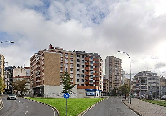 Lugar aproximado del accidente en la calle Cruz Roja, en León capital.