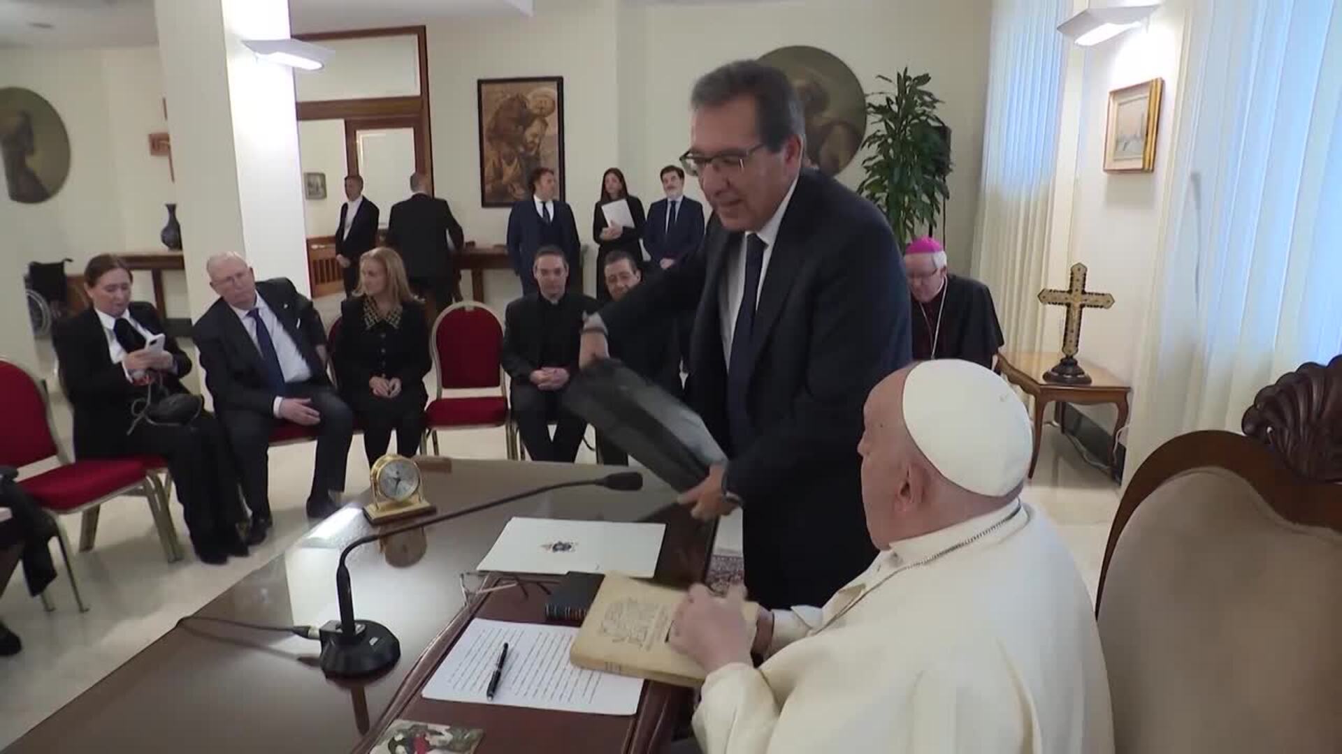 Un ictus y colapso cardiocirculatorio irreversible, causa de la muerte de Francisco