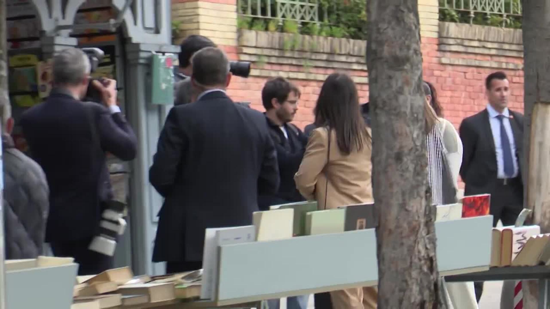 La Reina Letizia enamora con un look primaveral en su reaparición