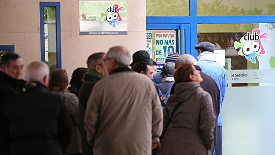 Destinos, plazas y cómo y cuándo apuntarse al Club de los 60 en Castilla y León