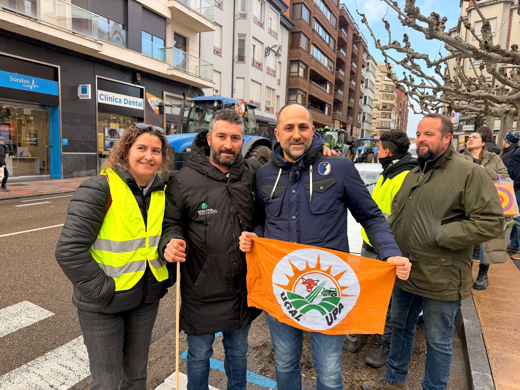 El Campo Leon s Vive Su Jueves Grande Con Casi 400 Tractores Hoy Es el-campo-leon-s-vive-su-jueves-grande-con-casi-400-tractores-hoy-es
