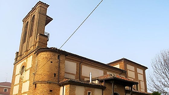 Alertan del riesgo de derrumbre de la cúpula de una iglesia en el alfoz de León