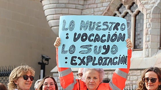 Los médicos de León salen a la calle para reivindicar un estatuto propio: «Necesitamos razones para quedarnos»
