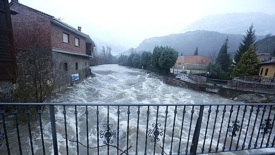 Destinan 100.000 euros para trabajadores afectados por las inundaciones de febrero