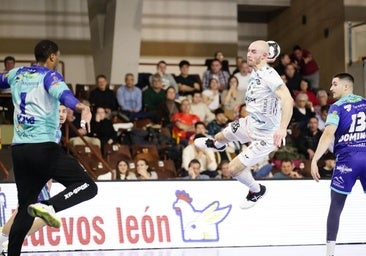 Ademarista Adrián Fernández profesyonel hentbol kariyerine son veriyor