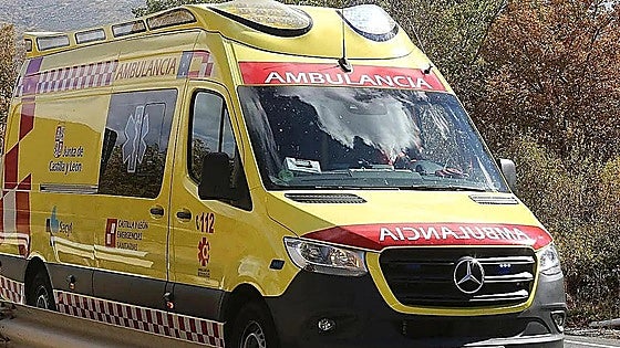 Dos heridos tras volcar la furgoneta en la que viajaban en Ardón