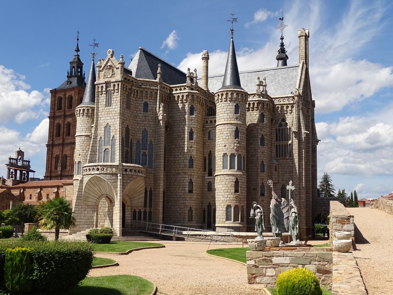 Palacio Episcopal de Astorga.
