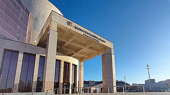 La Junta convoca una bolsa de empleo temporal para el Cuerpo Superior de la Administración
