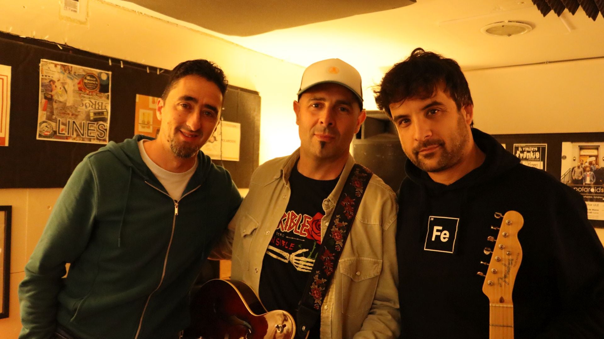 Imagen secundaria 1 - Ensayo previo a la presentación del nuevo disco de Polaroids.