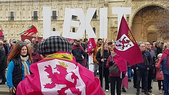 «Parece que los leoneses tenemos que pedir perdón por existir cuando están manipulando nuestra historia»